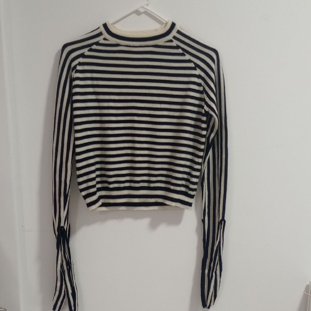 Classic Black and White Striped Long Sleeve Top